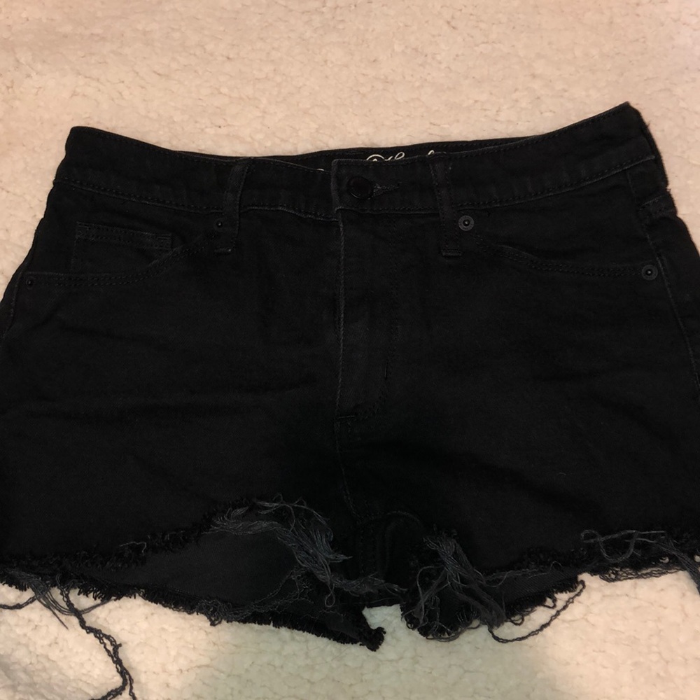 Universal Thread black denim shorts